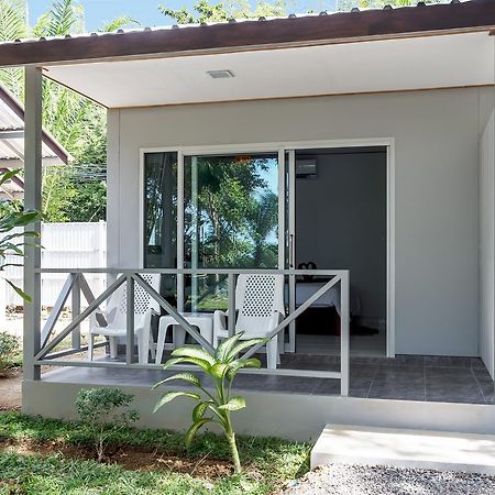 Lanta Coral Beach Resort Ko Lanta Dış mekan fotoğraf