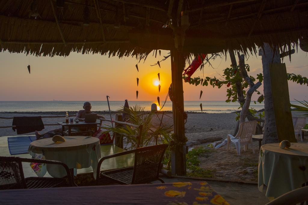 Lanta Coral Beach Resort Ko Lanta Dış mekan fotoğraf